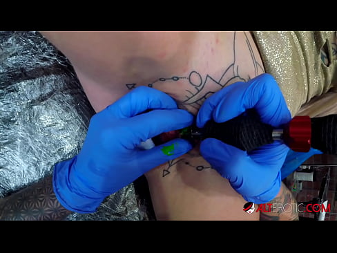❤️ Extremely tattooed hottie Sully Savage has a tattoo on her clitoris ️❌ Porno at en-gb.hentaidude.ru